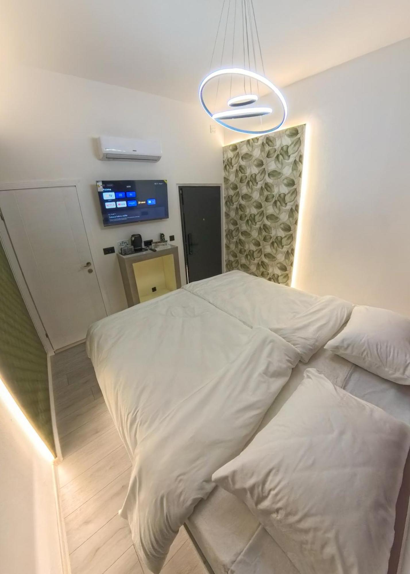 Dzeno Old Town Pearl Apartment